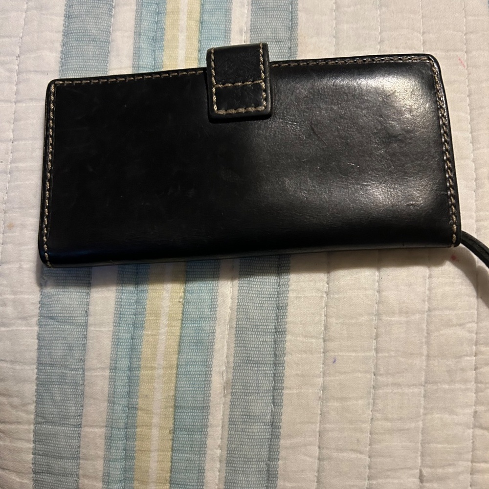 Fossil Leather Wallet With Turnlock Open - image 2